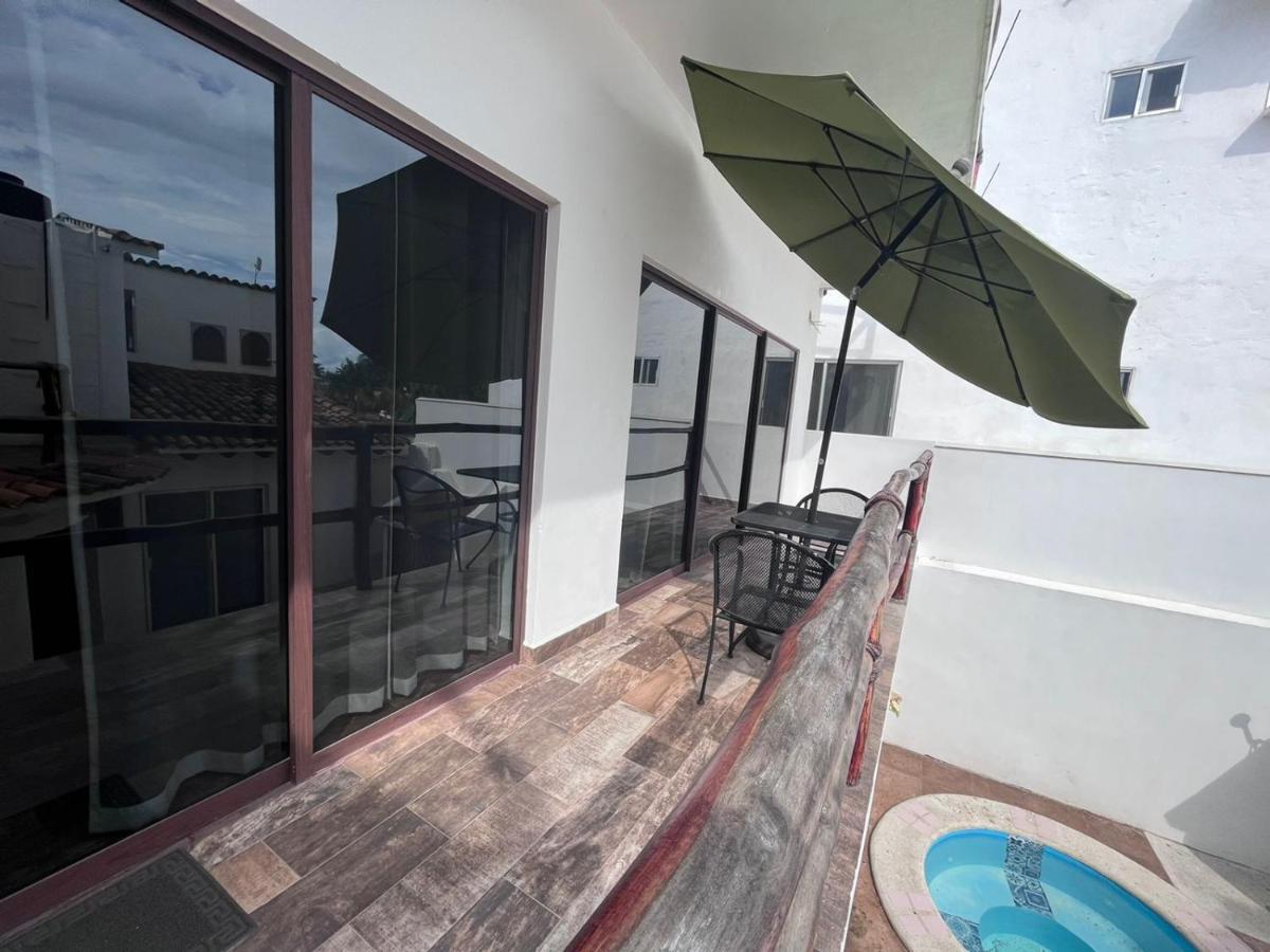 Aventura Pacifico Boutique Suites & Villas (Adults Only) Bucerías المظهر الخارجي الصورة